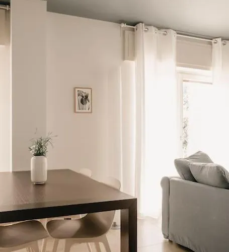 بيت للعطل La Casa Di Dino Roe